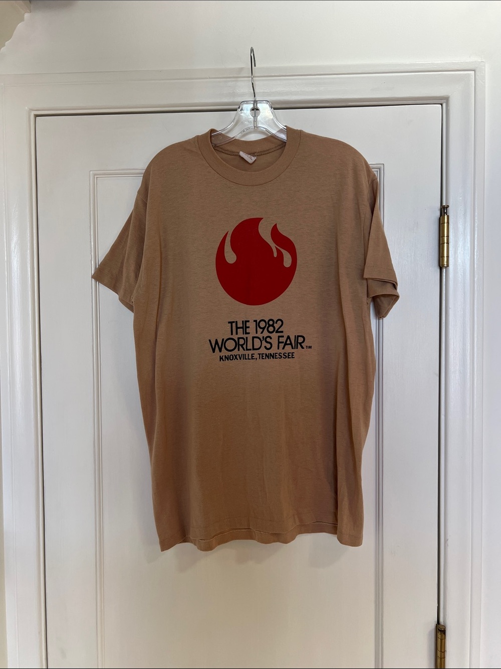 Vintage 1982 World's Fair Knoxville Graphic T-Shirt - Tan with Red Print